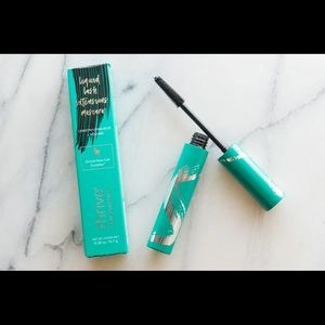 ***last pair available***Two Thrive Mascara